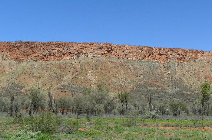 Austrálie – Rudý střed: Krajina v okolí Alice Springs