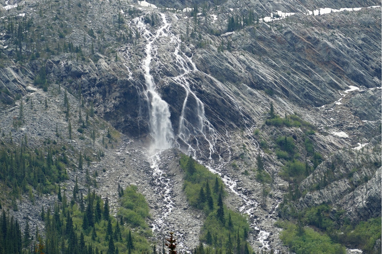 NP Glacier, Sir Donald trail